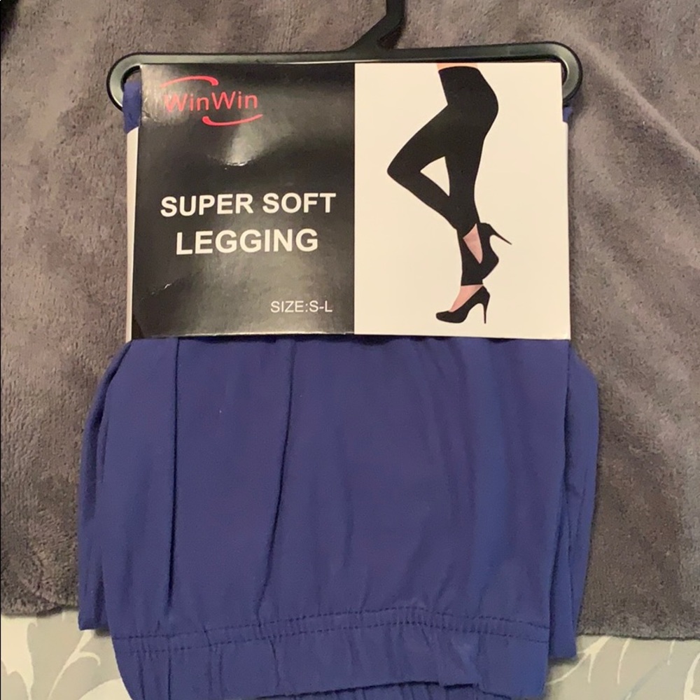 NWT! BLUE LEGGINGS! SUPER SOFT!!